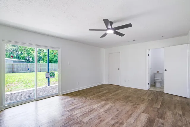 $289,000 | 402 Tresvant Drive, Webster, TX 77598