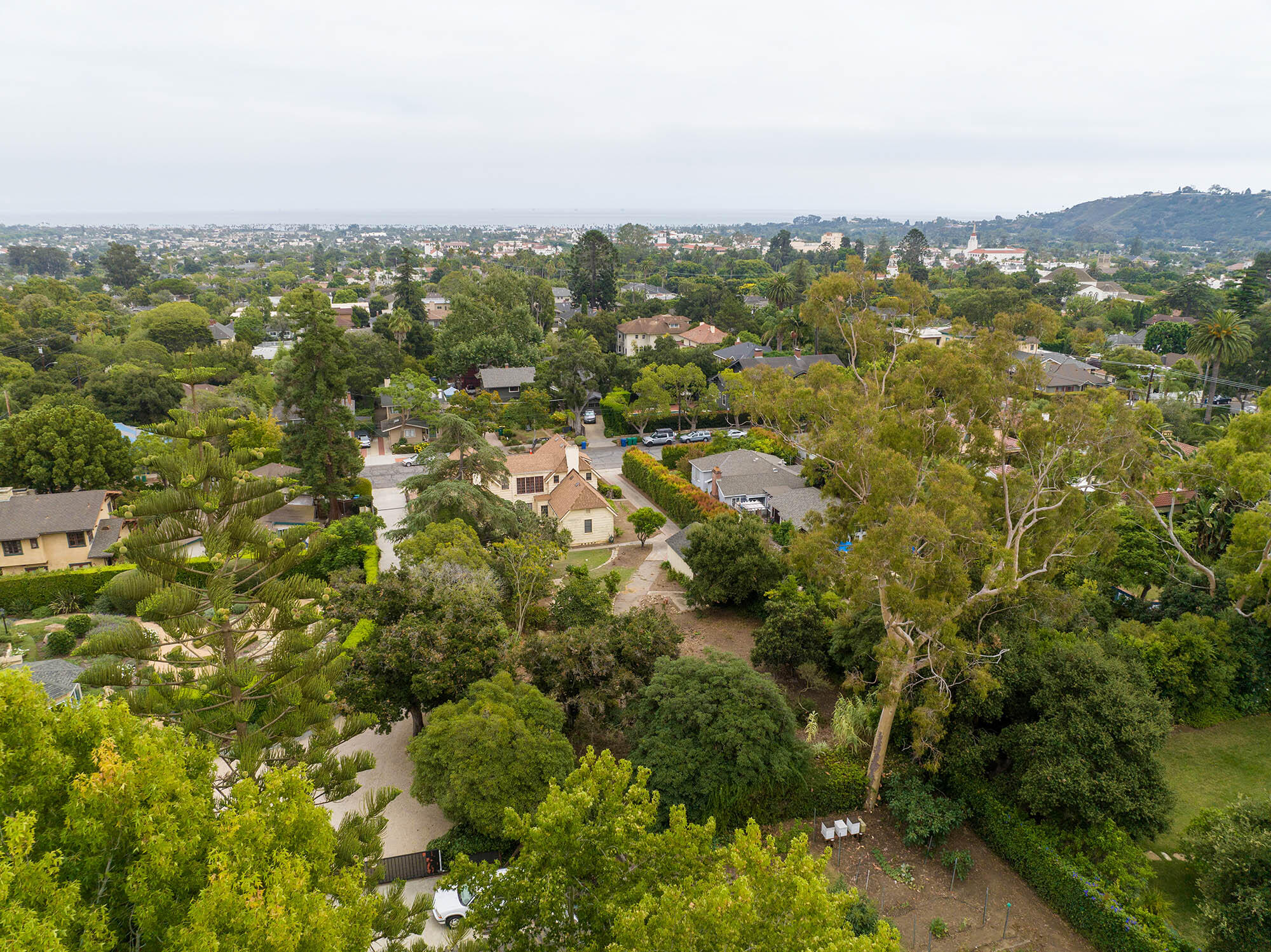 321 East Islay Street Santa Barbara, CA 93101 - Photo 20 of 27 Aerial south - 321 E Islay St 93101
