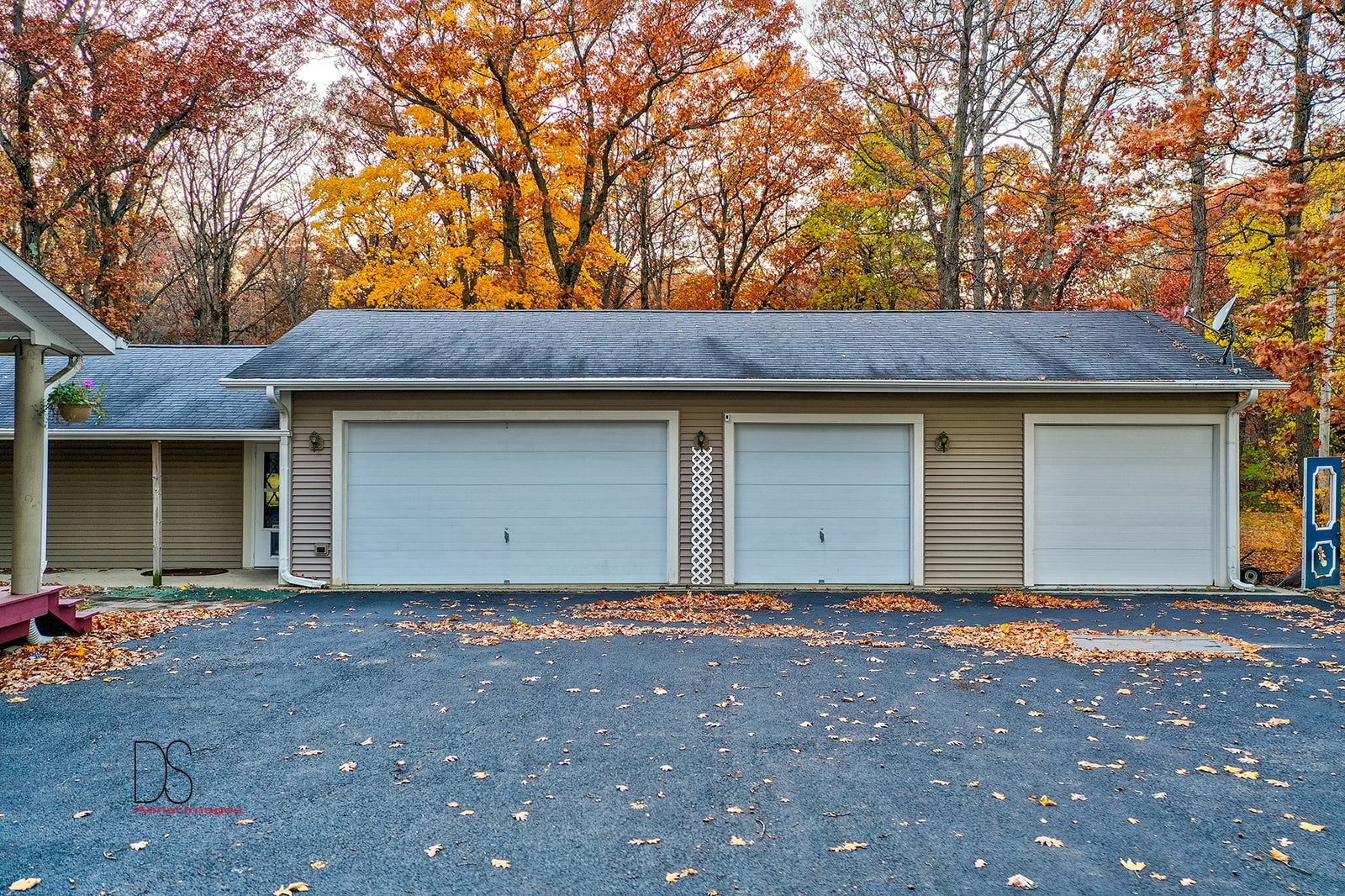 2863 East 2575th Road Marseilles, IL 61341 - Photo 5 of 37 a view of a house with a outdoor space