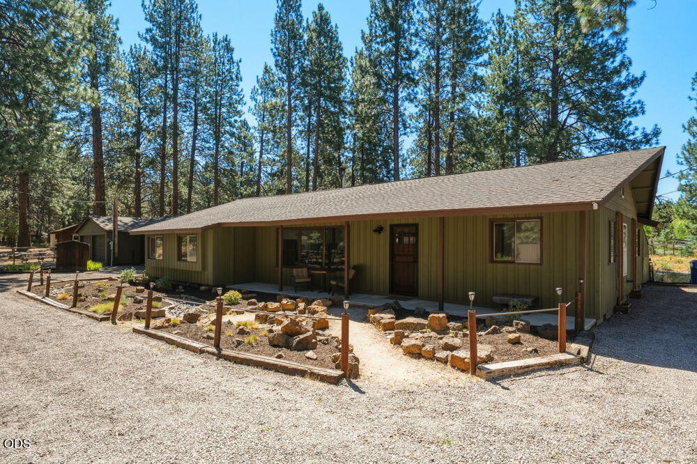 60282 Cree Circle Bend, OR 97702 - Photo 5 of 102
