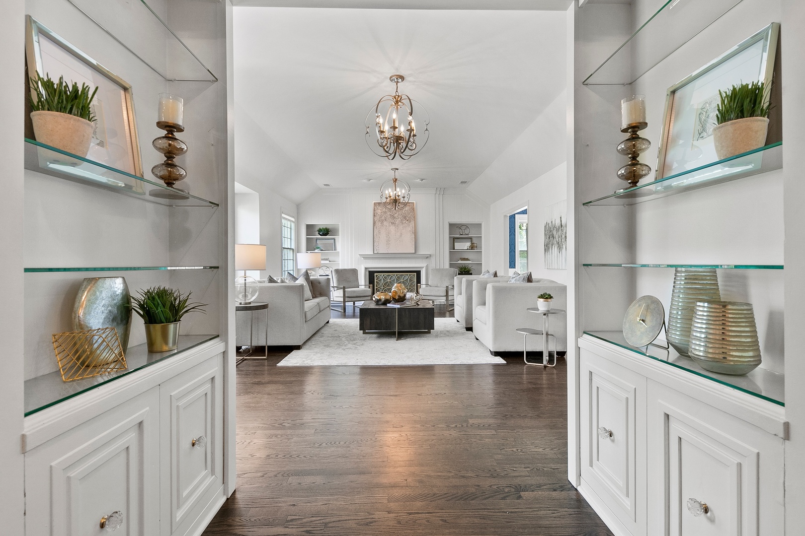 628 South County Line Road Hinsdale, IL 60521 - Photo 5 of 55