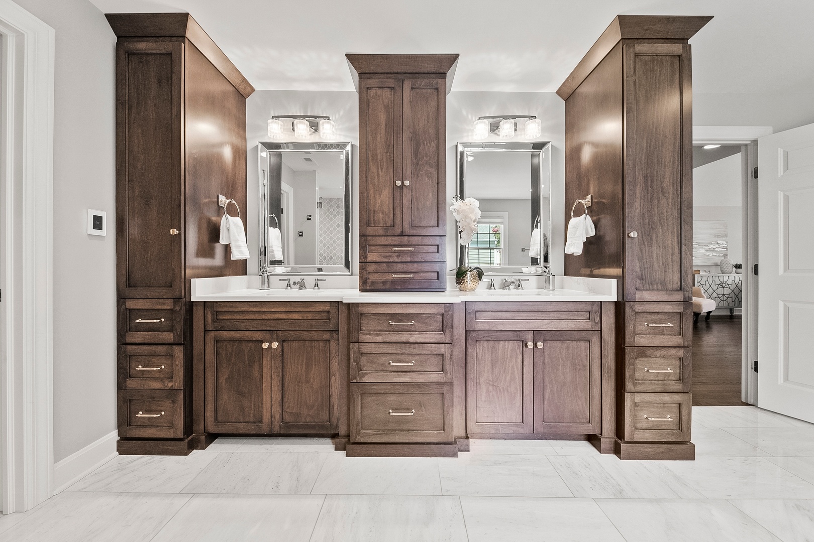 628 South County Line Road Hinsdale, IL 60521 - Photo 41 of 55