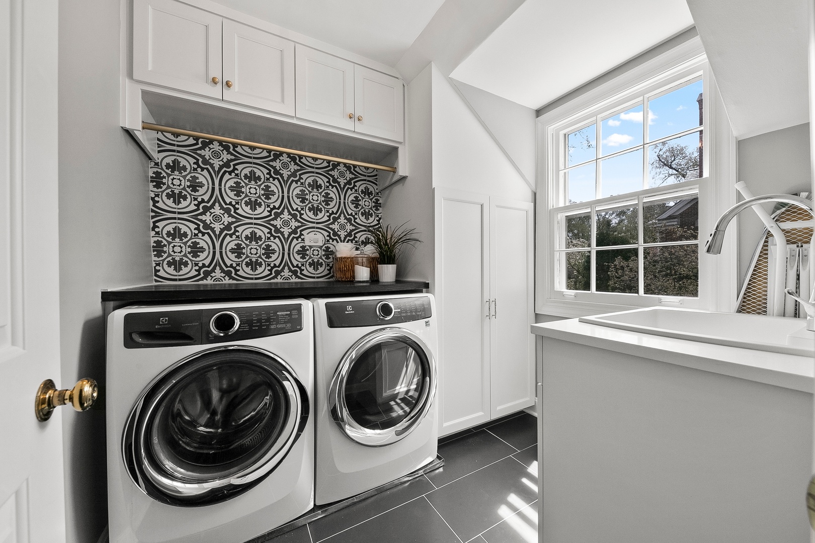 628 South County Line Road Hinsdale, IL 60521 - Photo 42 of 55