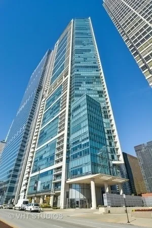 $30,000 | 340 East Randolph Street, Unit P432, Chicago, IL 60601