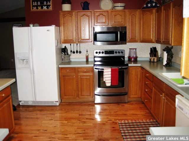 1028 Fairview Road West Brainerd, MN 56401 - Photo 3 of 13 Gallery Image 3