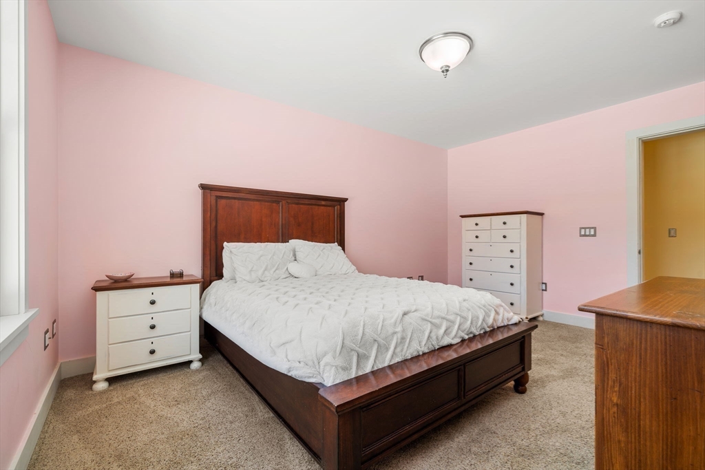 72 Dale Lane Groton, MA 01450 - Photo 25 of 42
