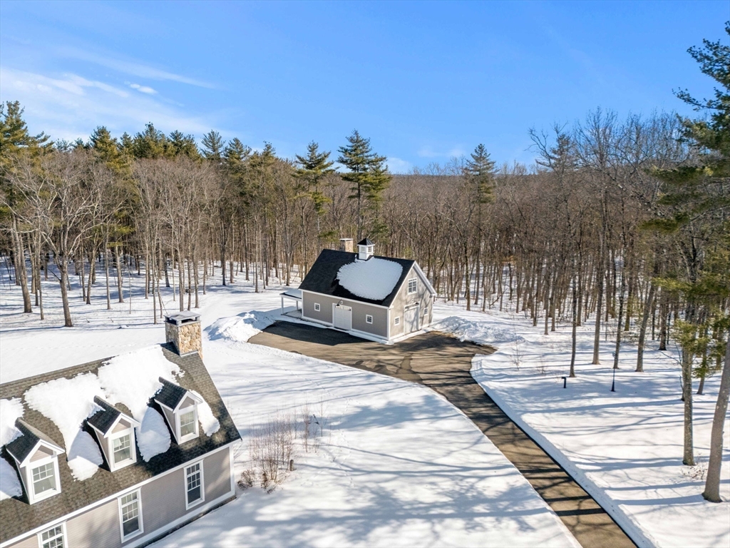 72 Dale Lane Groton, MA 01450 - Photo 4 of 42