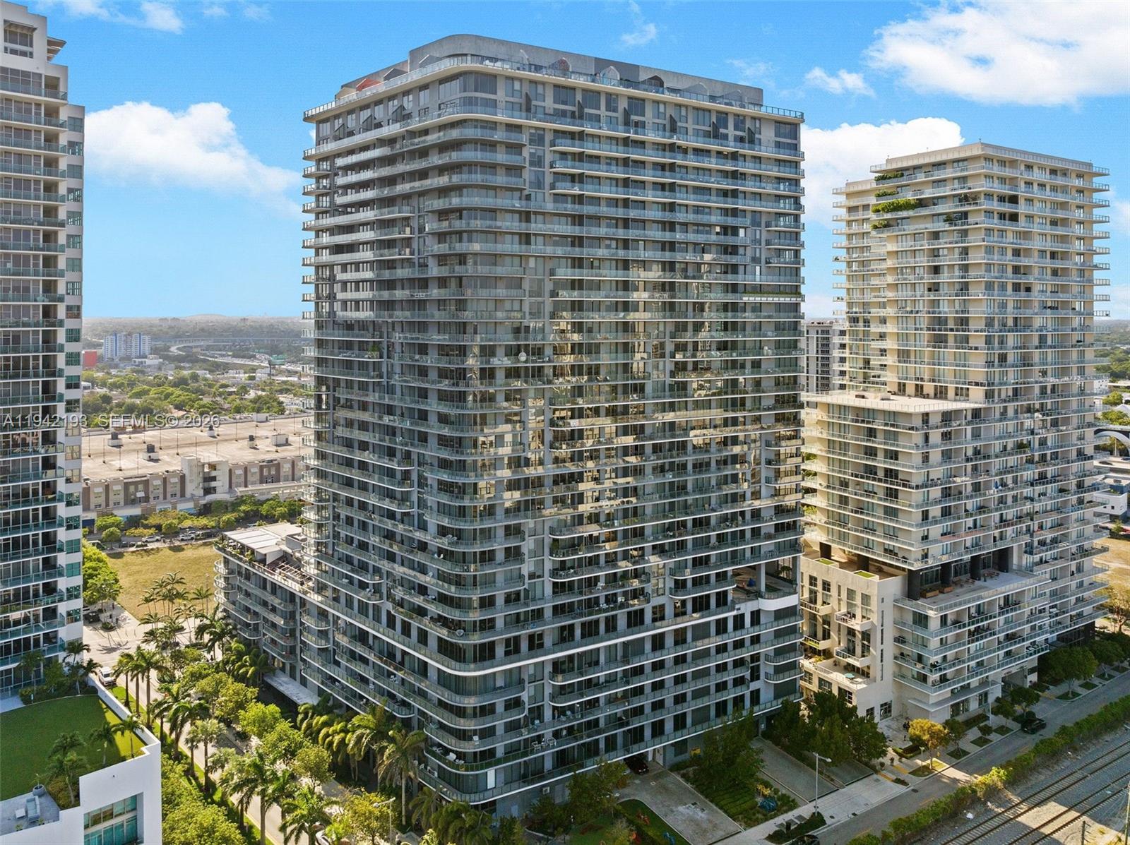 121 Northeast 34th Street, Unit 1008 Miami, FL 33137 - Photo 48 of 52 a front view of a building