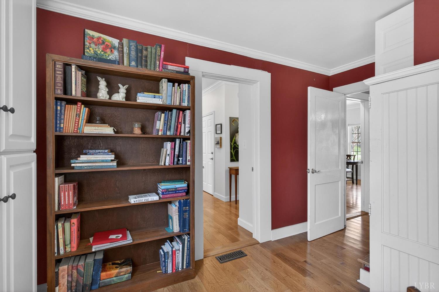 3805 Whipping Creek Road Gladys, VA 24554 - Photo 17 of 96 a view of a livingroom with shelves