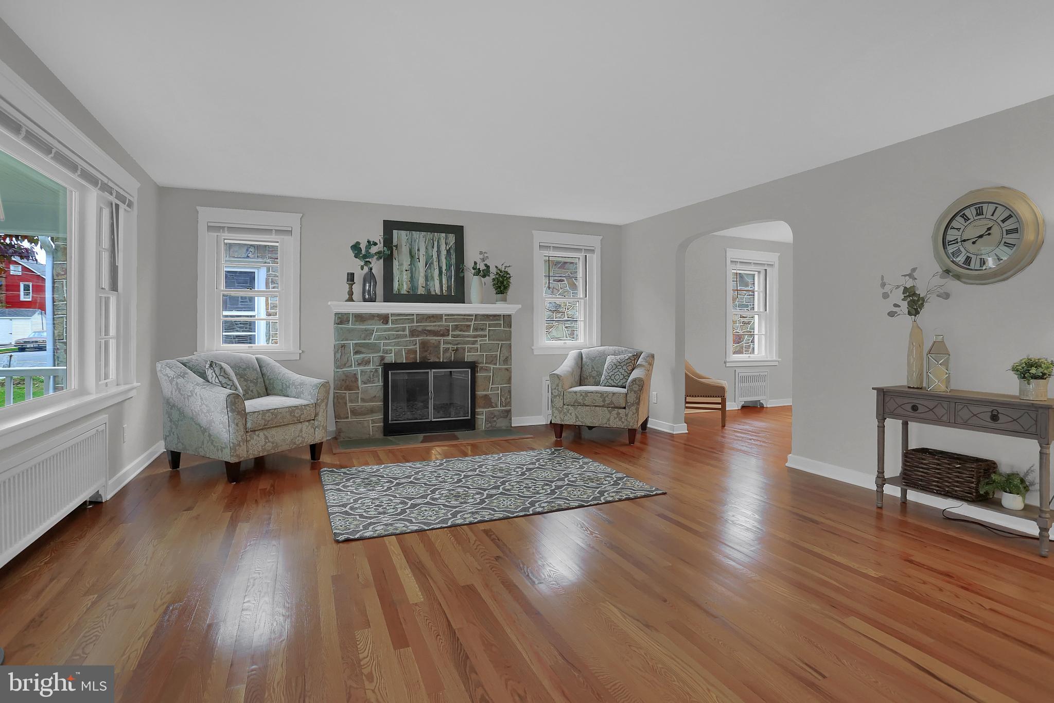 215 South East Street Spring Grove, PA 17362 - Photo 3 of 46