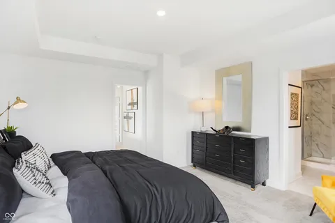 $425,000 | 9335 Clarendon Drive, Fishers, IN 46038