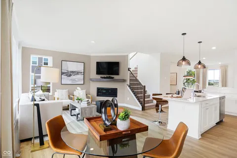 $425,000 | 9335 Clarendon Drive, Fishers, IN 46038