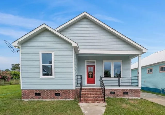 $327,000 | 1908 Benjamin Street, Arabi, LA 70032