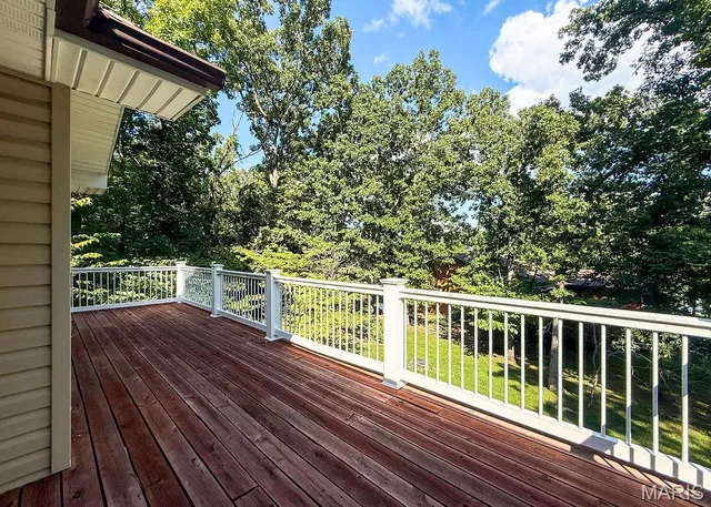 $389,900 | 9748 Lee Drive, Hillsboro, MO 63050