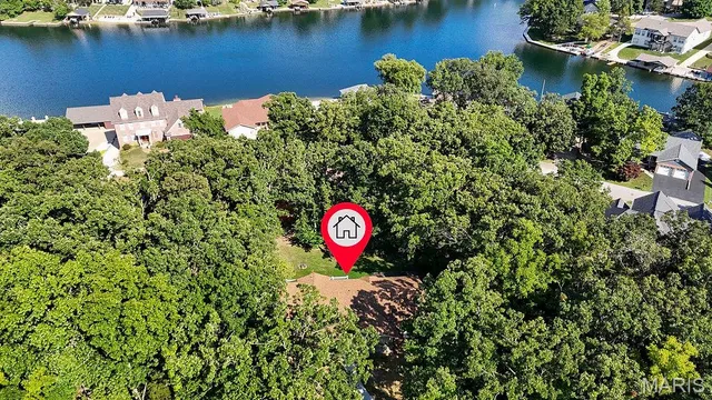 $389,900 | 9748 Lee Drive, Hillsboro, MO 63050