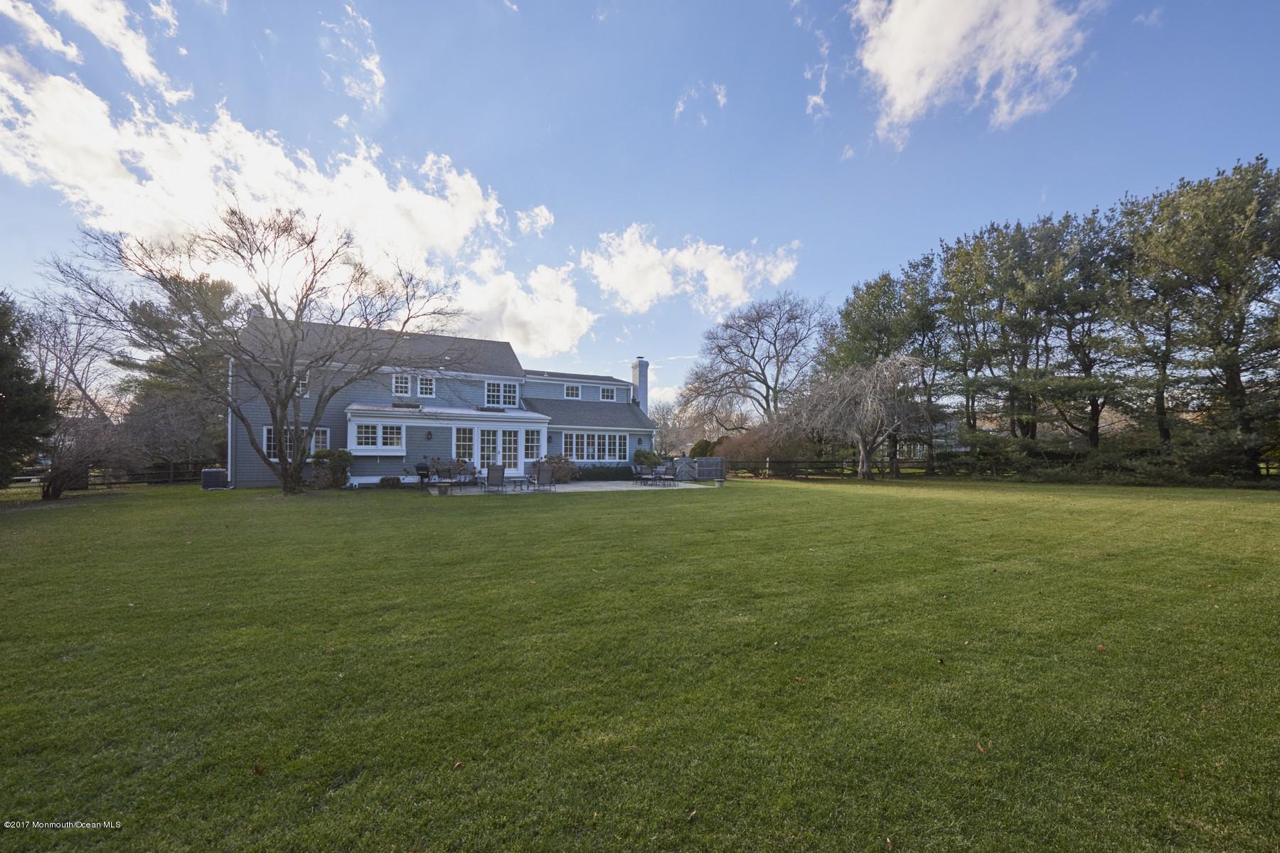 11 Riverside Drive Rumson, NJ 07760 - Photo 21 of 23 Expansive Backyard