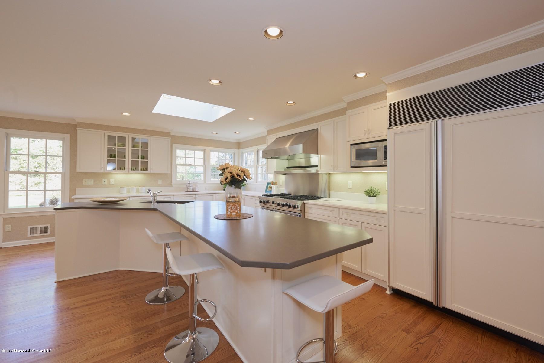 11 Riverside Drive Rumson, NJ 07760 - Photo 7 of 23 Kitchen