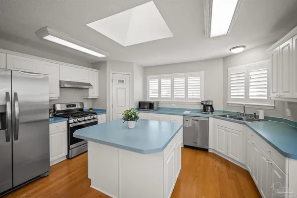 $335,000 | 2032 Winners Circle, Cantonment, FL 32533