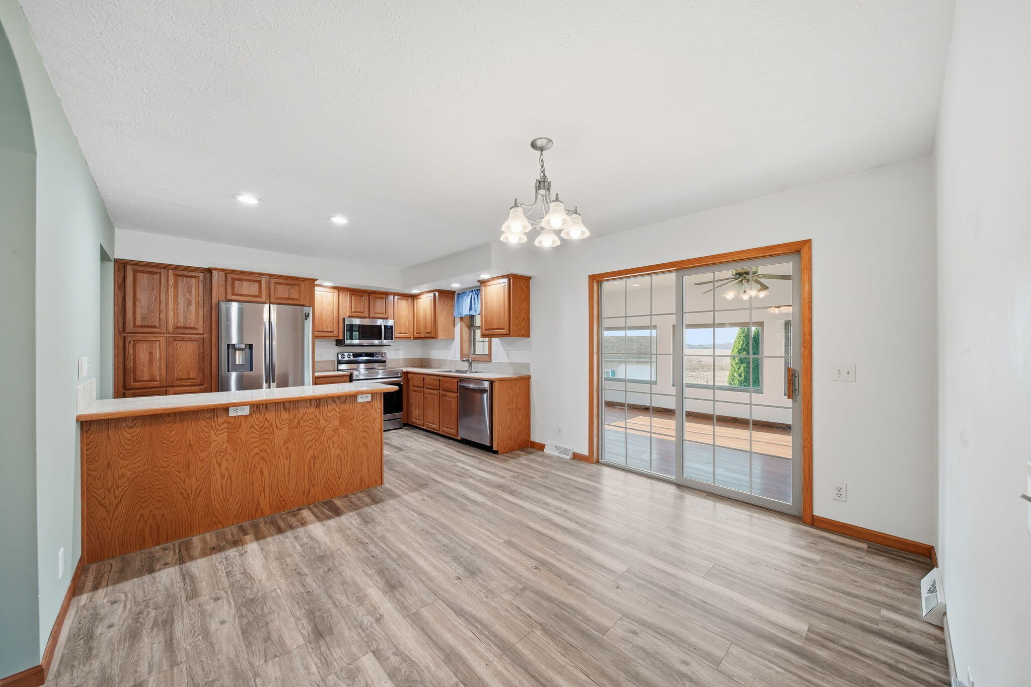 11323 Miner Road Parma, MI 49269 - Photo 25 of 65 dining-area-country-home.jpg