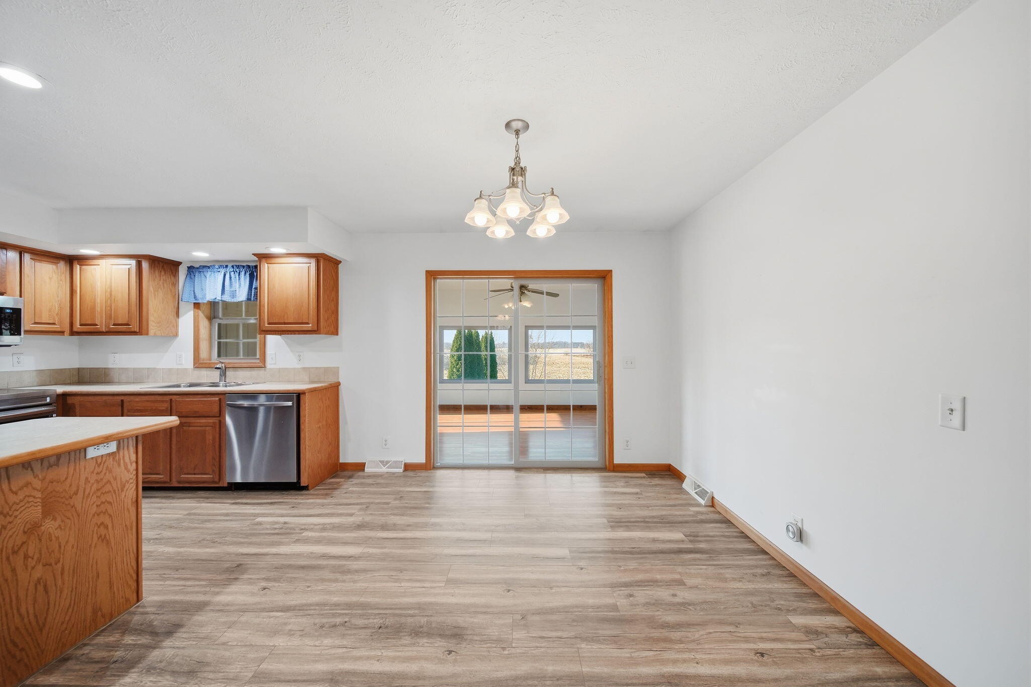 11323 Miner Road Parma, MI 49269 - Photo 28 of 65 sunroom-entrance-country-home.jpg