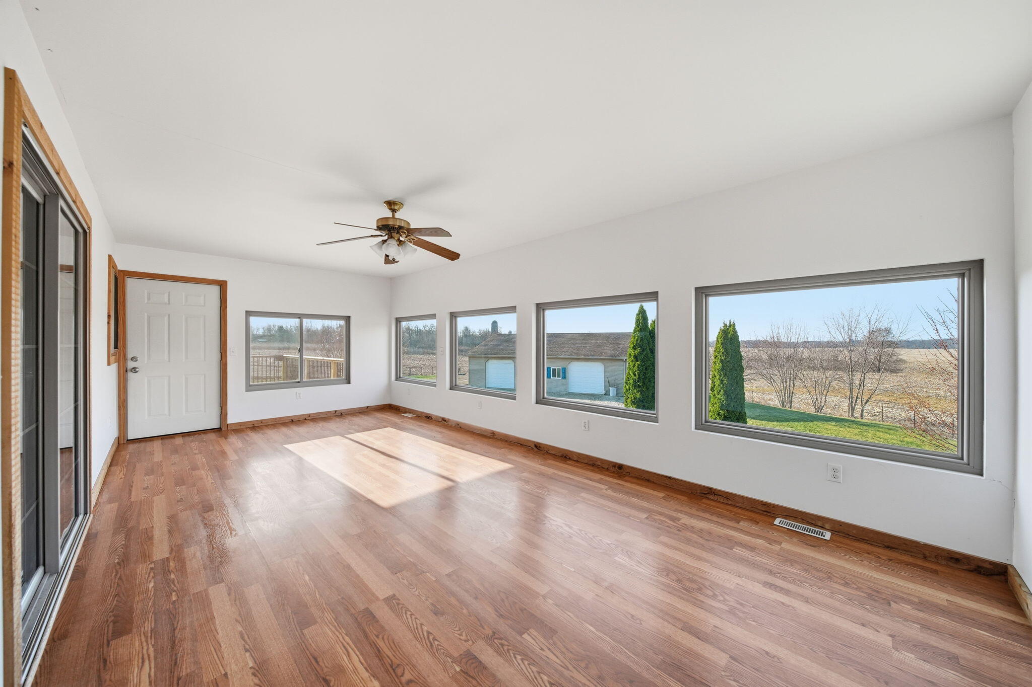 11323 Miner Road Parma, MI 49269 - Photo 31 of 65 sunroom-overlooking-acreage.jpg