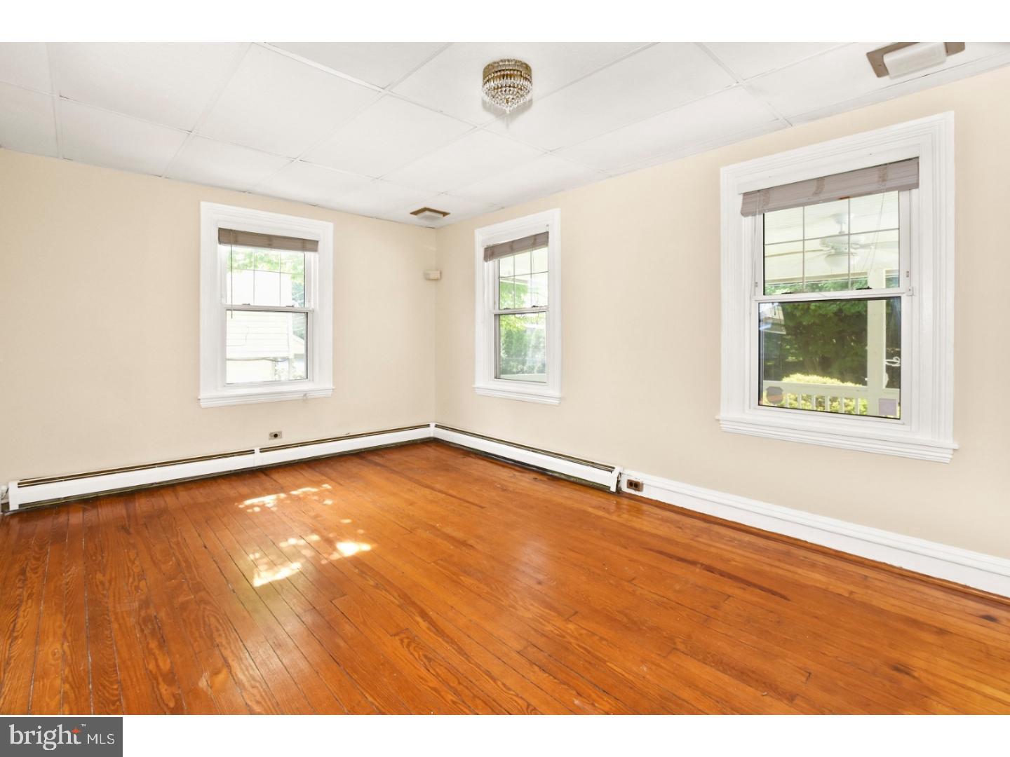 976 Upper Gulph Road Wayne, PA 19087 - Photo 5 of 25