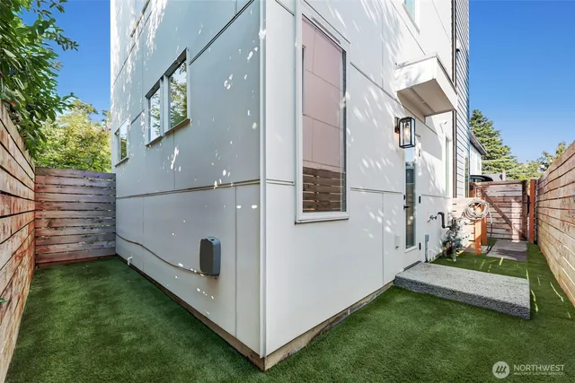 $795,000 | 7721 Mary Avenue Northwest, Unit A, Seattle, WA 98117