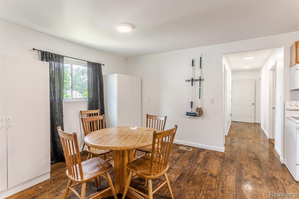1265 West Wieland Road Lansing, MI 48906 - Photo 9 of 32
