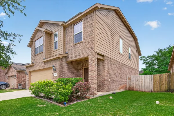 $293,000 | 12023 Powderhorn Lane, Pinehurst, TX 77362