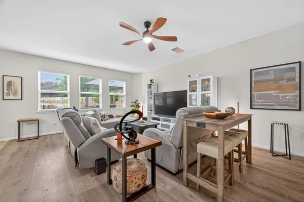 $293,000 | 12023 Powderhorn Lane, Pinehurst, TX 77362