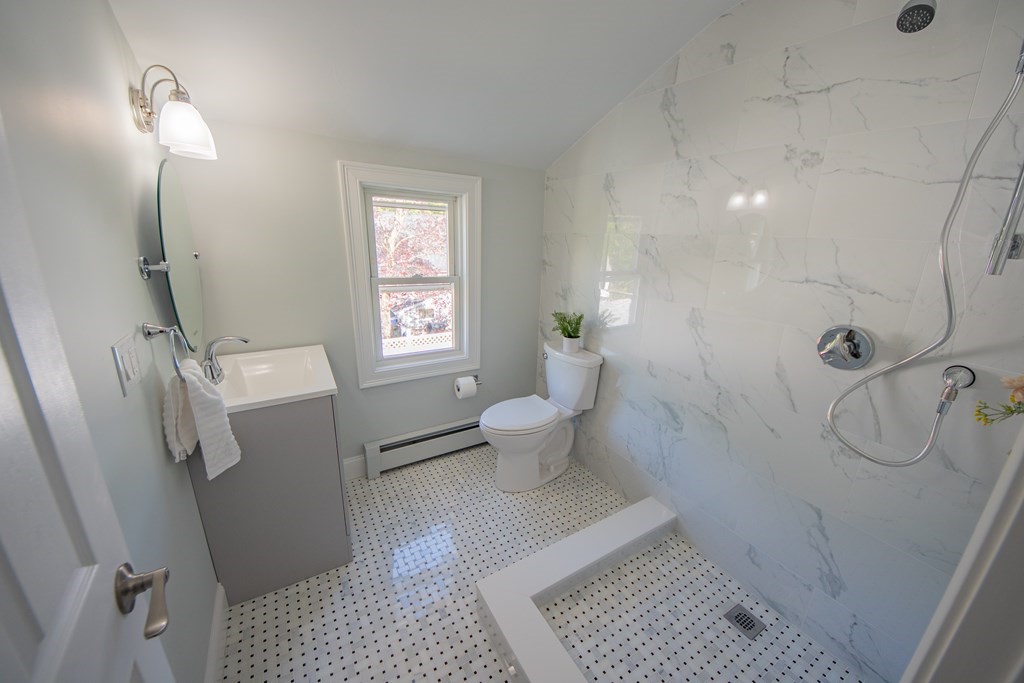 9 App Court Woburn, MA 01801 - Photo 27 of 38