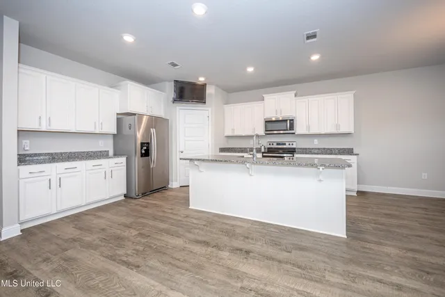 $2,500 | 1070 Brackish Place, Ocean Springs, MS 39564