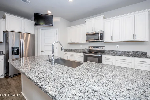 $2,500 | 1070 Brackish Place, Ocean Springs, MS 39564