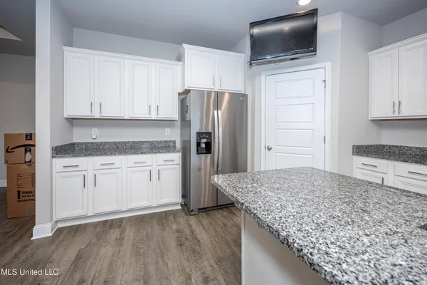 $2,500 | 1070 Brackish Place, Ocean Springs, MS 39564