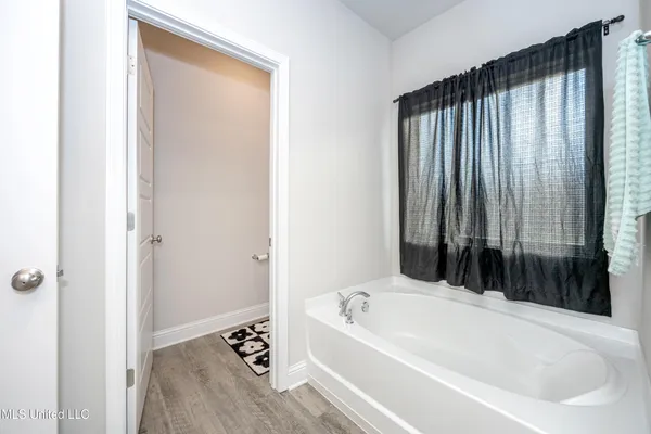 $2,500 | 1070 Brackish Place, Ocean Springs, MS 39564