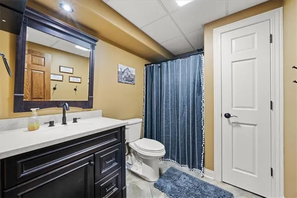 $415,000 | 803 Northwest Redbud Drive, Grain Valley, MO 64029