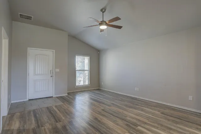 $1,550 | 13308 Ave V, Lubbock, TX 79423