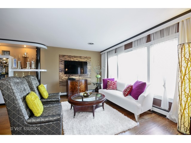 1344 Good Avenue Park Ridge, IL 60068 - Photo 2 of 17