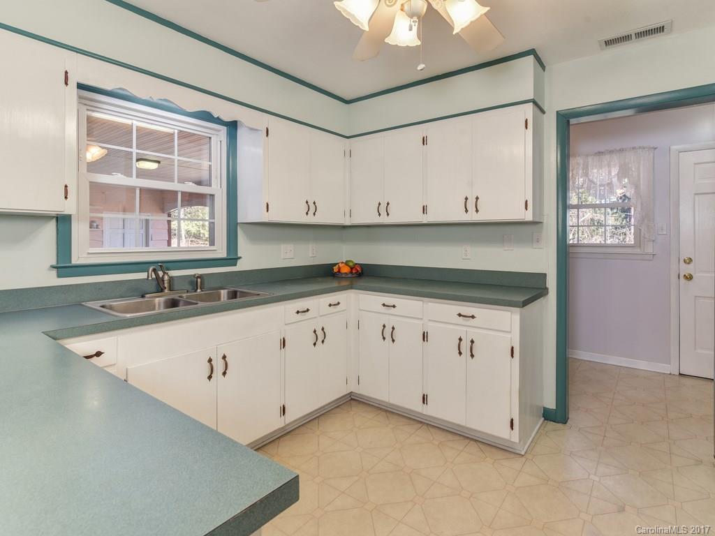 139 Springside Road Asheville, NC 28803 - Photo 8 of 23 Gallery Image 8