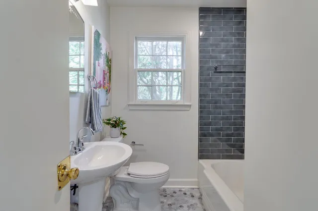 $1,450 | 695 Berry Road, Memphis, TN 38117