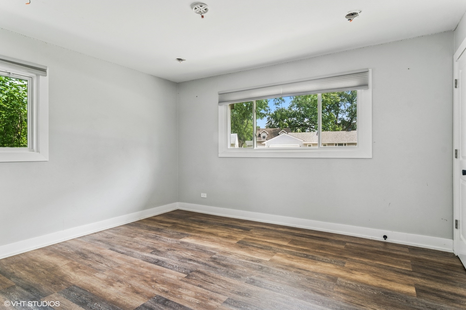 10 Rugby Road Lake Zurich, IL 60047 - Photo 17 of 21 Gallery Image 17