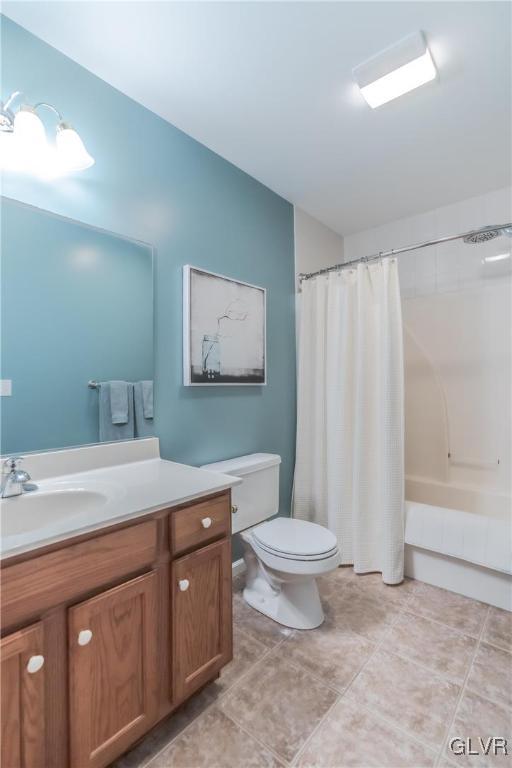 4180 Ross Road Bethlehem, PA 18020 - Photo 22 of 29 2nd floor full bath