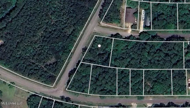 $13,500 | 6115 East Forrest Street, Bay St. Louis, MS 39520