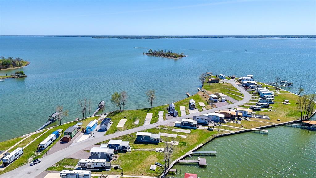 Lot 118 Peninsula Road Kerens, TX 75144 - Photo 17 of 37 a view of a room with gym equipment