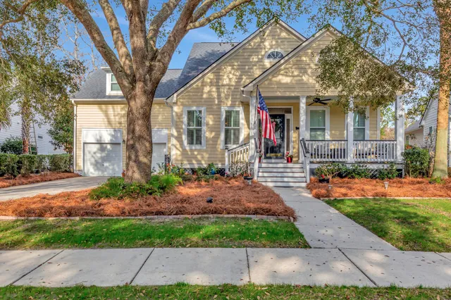 $1,400,000 | 1075 Barfield Street, Daniel Island, SC 29492