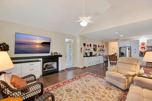 $1,400,000 | 1075 Barfield Street, Daniel Island, SC 29492