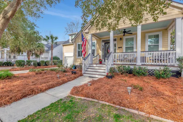 $1,400,000 | 1075 Barfield Street, Daniel Island, SC 29492