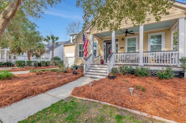 $1,400,000 | 1075 Barfield Street, Daniel Island, SC 29492