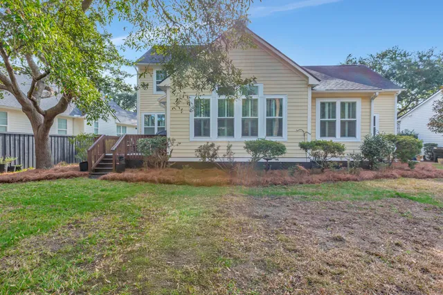 $1,400,000 | 1075 Barfield Street, Daniel Island, SC 29492