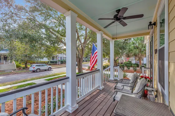$1,400,000 | 1075 Barfield Street, Daniel Island, SC 29492